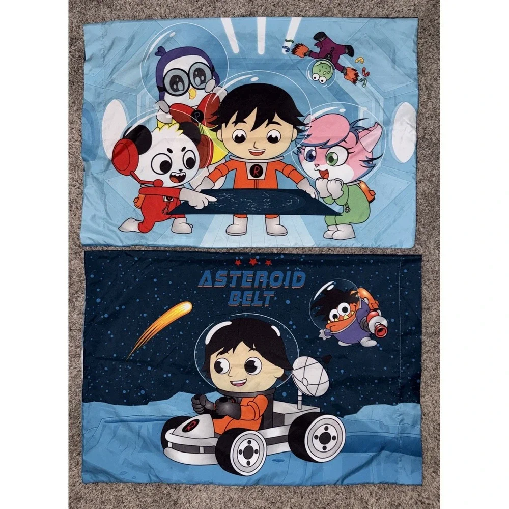 Ryans World Galaxy Explorers Red Titan‎ 3 Piece Twin Sheet Set